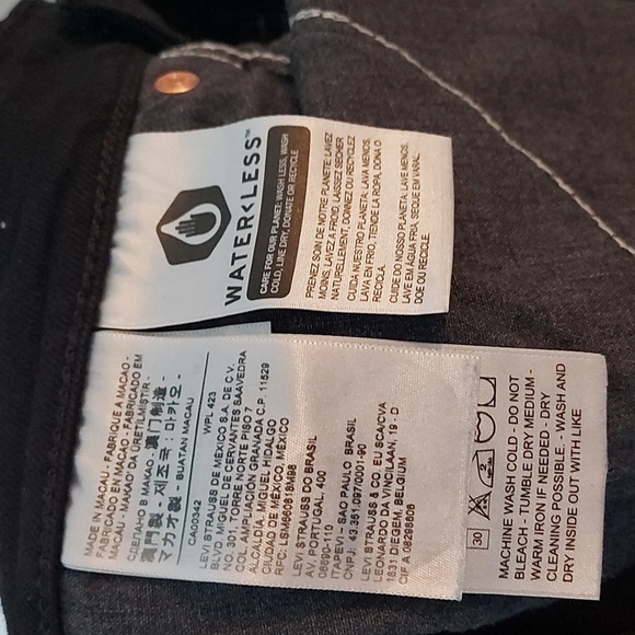 Levi's Premium Wedgie Straight Hidden Button Fly Jeans Big E Black Size 27 - Picture 11 of 11